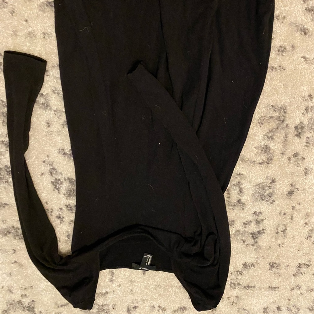 Black square neck flowy dress